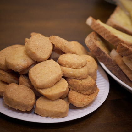 Ražas svētki nav iedomājami bez siera cepumiem un siermaizēm.