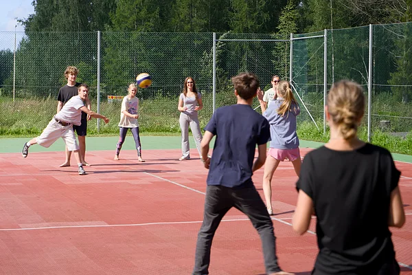 Sporta dienas aktivitātes. Foto: Jānis Ķirpītis.